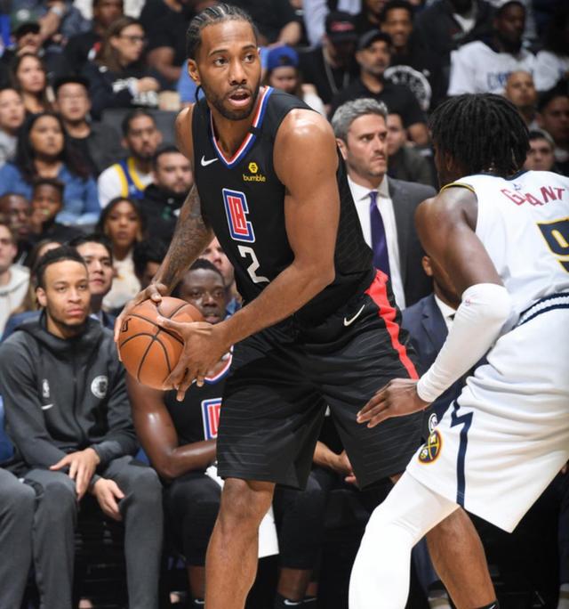 还从他背后 还从他背后